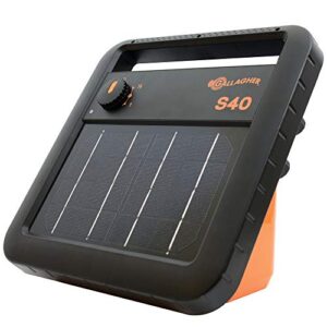 Gallagher S40 Solar Electric Fence Charger | Powers Up To 25 Mile / 80 Acres of Fence | Low Impedance, 0.4 Stored Joule Energizer | Unique Battery Saving Technology | Solar Battery & Leadsets Included